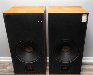 Back View Pair of vintage Klipsch chorus II 8 Ohms speakers