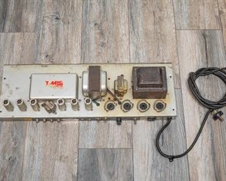 Same as previous image —&nbsp;Vintage 70's Silverface Fender Twin Reverb Amp Head 
