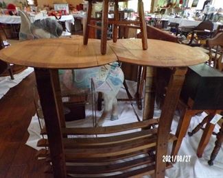 pub type table, marked France