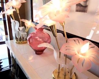 Lucite and brass flower lamps
Art vase
Blond Sofa table
