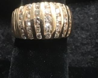 14k yellow gold diamonds ring 