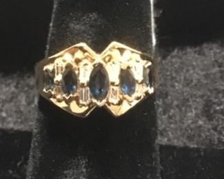 14 K yellow gold sapphire and diamonds ring