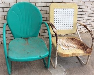 VINTAGE 1940S METAL PATIO CHAIRS