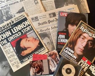 025lr John Lennon Collectibles.