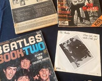 038lr 1966 Beatles Concert Keychain More