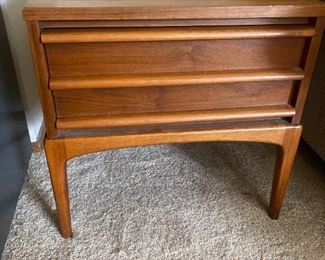 079lr Lane Mid Century Side Table