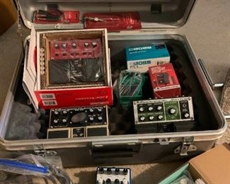 239 Boss RC5 Loop Station, Space Echo, Rotary Sound Processor More