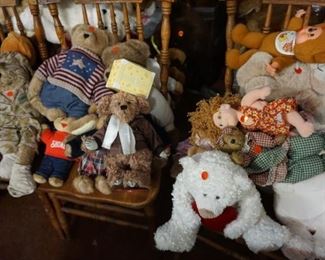 Boyd Bears and other stuffed animals