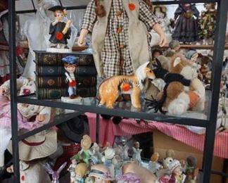 Dolls and figurines