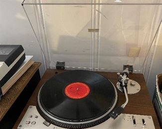 Pioneer PL-530 Direct Drive Full Automatic Stereo Turntable