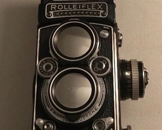 ROLLEIFLEX Automat Type 2 TLR Camera with 1:3.5 Zeiss Tessar Lens (1937 - 1939)