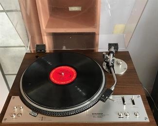 Pioneer PL-530 Direct Drive Full Automatic Stereo Turntable