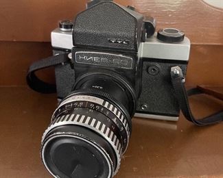 USSR - Soviet medium SLR camera KIEV-60 TTL lens Volna-3 pentacon six TL