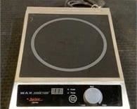 Located in: Chattanooga, TN
MFG Spring Max USA
Power (V-A-W-P) 110-120V - 60Hz - 15A - 1Ph - 1800W
Max Induction
Size (WDH) 12-1/2"W x 16"D x 3-1/8"H
Per Consignor-Works
Heats When a Metal Pan is Placed on The Eye
**Sold As Is Where Is**
