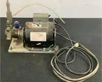 Located in: Chattanooga, TN
MFG Cornelius
Model Inteli Pump / MTR
Ser# 74A0507CA113
Power (V-A-W-P) 115V - 60Hz - 7A - 1P
Soda Carbonator
Size (WDH) 12"W x 8-3/4"D x 11"H
Unable To Test
**Sold as is Where is**