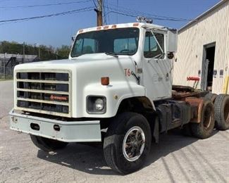 VIN 1HSZVGRR6JH580660
Year: 1988 Make: International Model: Navistar S2600 Trim Level: Day Cab
Transmission: Manual
Miles: 184,620 TMU
Color: White
Buyer Premium 10% BP
Located in: Chattanooga, TN
Operational Status: Runs And Drives
Manual Windows
Manual Locks
Manual Mirrors
Manual Seats
Vinyl Interior
Sold On TN Title
**Sold as is Where is**