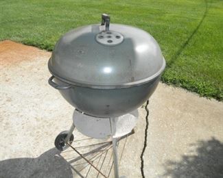 very clean charcoal  grill