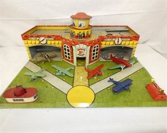 SUPERIOR TOYS AIRPORT W/ PLANES