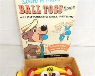 YOGI BEAR BALL TOSS GAME W/ BOX