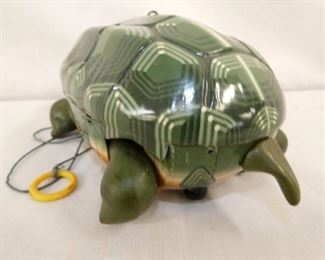 VIEW 3 PULL TIN TOY TURTLE