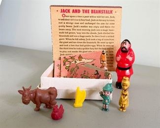 LOT #123 - $15 - Jack and the Beanstalk - Vintage Miniature Playset