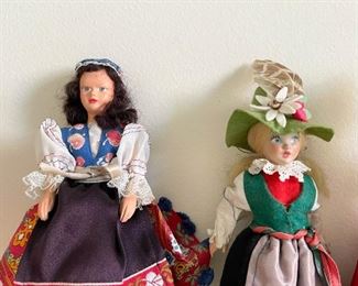 LOT #198 - $36 - Lot of 4 Ethnic / Cultural Dolls, Traditional Clothes / Costumes