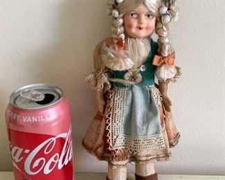 LOT #202 - $25 - Ethnic / Cultural Doll, Traditional Clothes / Costumes, Girl