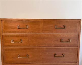 LOT #223 - $65 - Vintage Chest of Drawers (approx. 38" L x 20" W x 45" H)