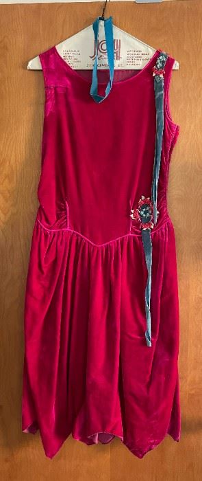 LOT #306 - $30 - Vintage Velvet Dress (no tags)