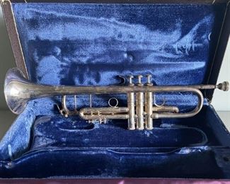 LOT #338 - $800 - Bach Stradivarius Trumpet Model 37