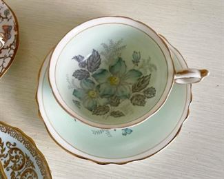 LOT #353 - $48 - Lot of 6 Vintage Teacups