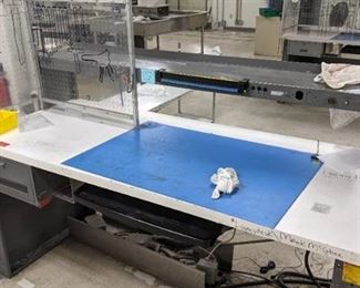 Laminated Top Work Station With Storage