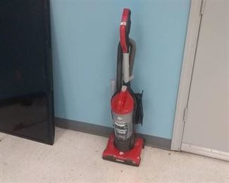 Dirt Devil vacuum cleaner red