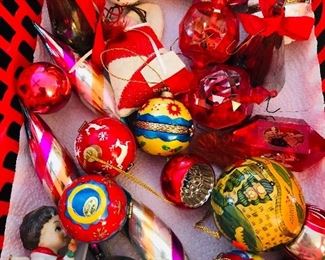 MISC. CHRISTMAS ORNAMNTS - SOME VINTAGE