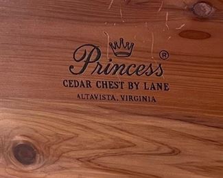 AS-IS MCM Walnut LANE Princess Cedar Chest Blanket Hope 22x43x18in HxWxD