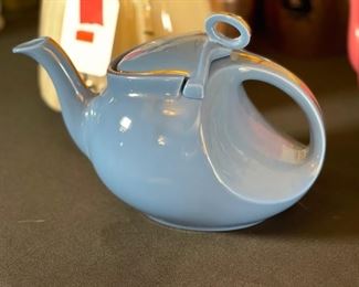 AS-IS Hall Streamline 326 Teapot