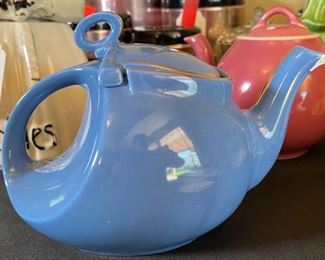 AS-IS Hall Streamline 326 Teapot