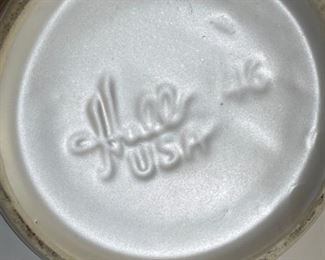 Hull USA Pottery Bowl Ceramic 4.75in H x 8in diameter