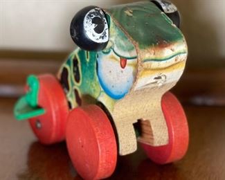 Fisher Price Jolly Jumper Vintage Pull Toy Frog 450