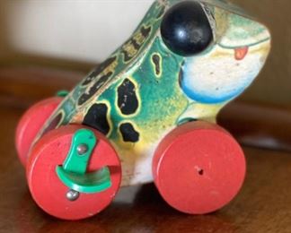 Fisher Price Jolly Jumper Vintage Pull Toy Frog 450
