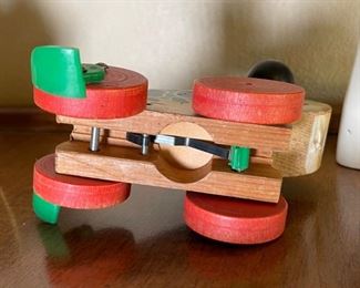 Fisher Price Jolly Jumper Vintage Pull Toy Frog 450