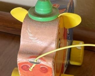 Fisher Price Pudgy Pig Vintage Pull Toy 478