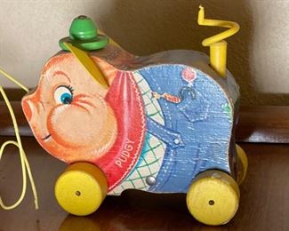 Fisher Price Pudgy Pig Vintage Pull Toy 478