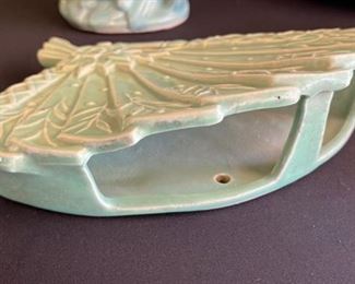 McCoy Pottery Fan Wall Pocket 2x8x9in HxWxD