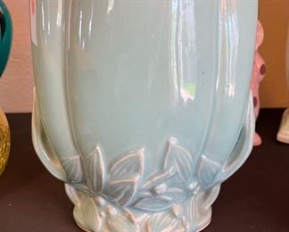 McCoy Pottery Leaf & Berry Vase 7x6.5x8in HxWxD