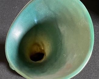 Roseville 203-6 Pottery Vase Cornucopia Vase Zephyr Lily 6x4.75x5in HxWxD