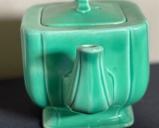 Homer Laughlin Riviera Teapot Green Fiesta 5x4.5x8in HxWxD