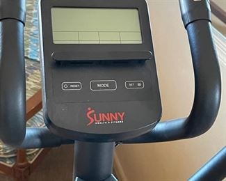Sunny Carbon Pro Magnetic Elliptical Machine SF-E3981 63X29X63in HxWxD