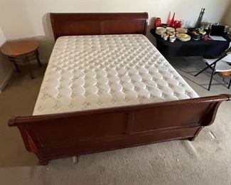 King Sleigh Bed with Mattress Saatva Loom & Leaf 43x76x95in HxWxD