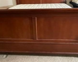 King Sleigh Bed with Mattress Saatva Loom & Leaf 43x76x95in HxWxD